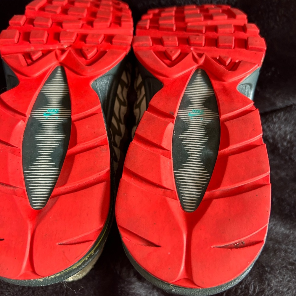 Nike air max 95 monster dinosaurs youth logo Sz 6Y - Picture 9 of 9